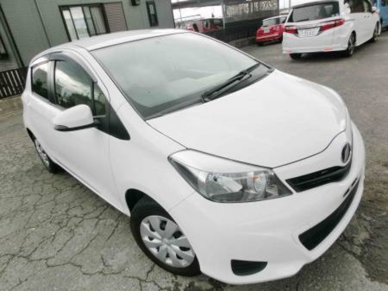 Toyota Vitz 2012