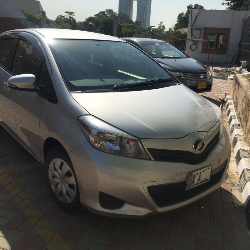 Toyota Vitz 2013