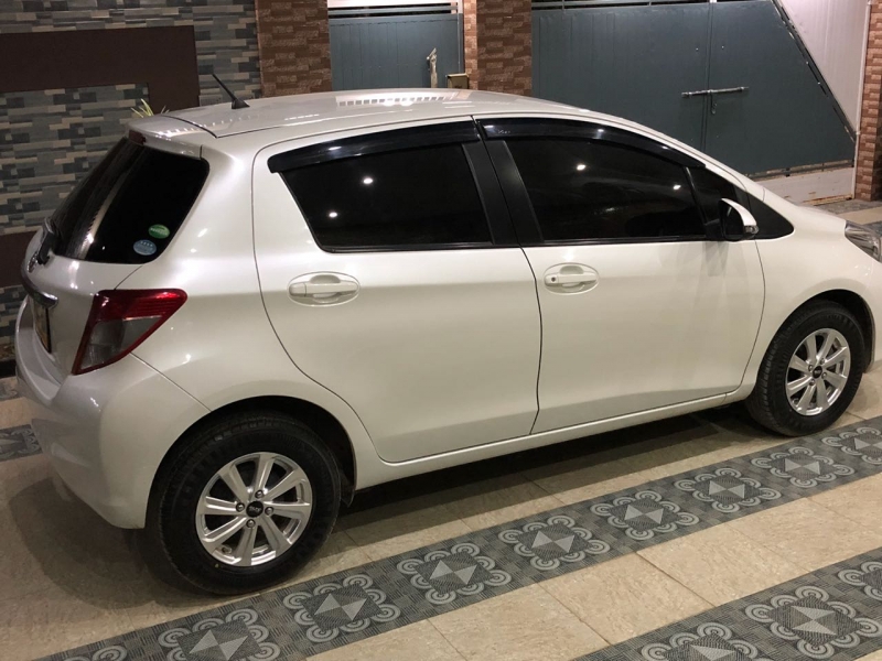 Toyota Vitz 2014