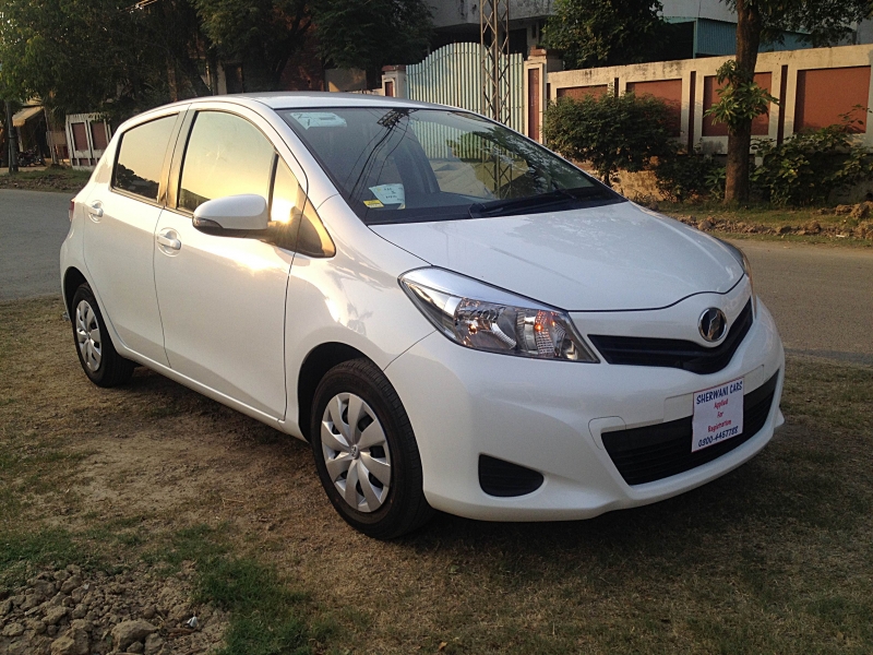 Toyota Vitz 2014