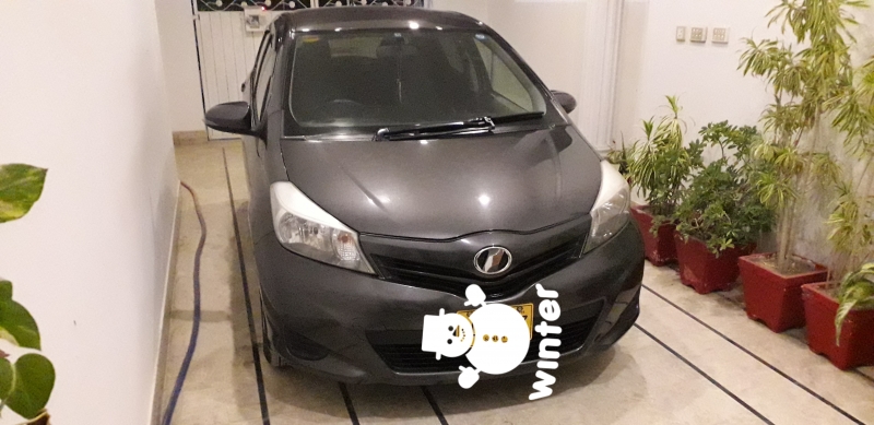 Toyota Vitz 2015