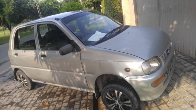 Daihatsu Cuore cx 2004