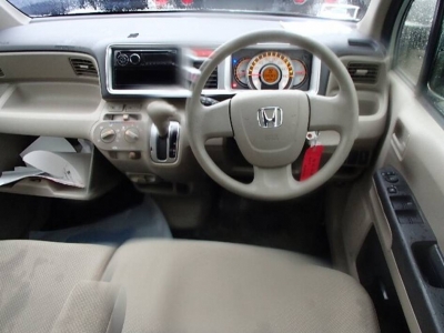 Honda Life 2012