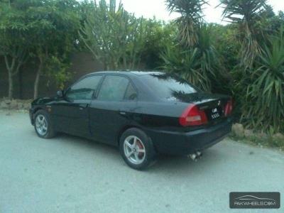 Mitsubishi Lancer 1300glx 1996