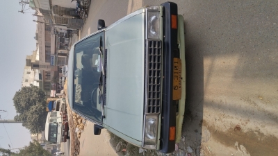 Nissan Sunny 1985