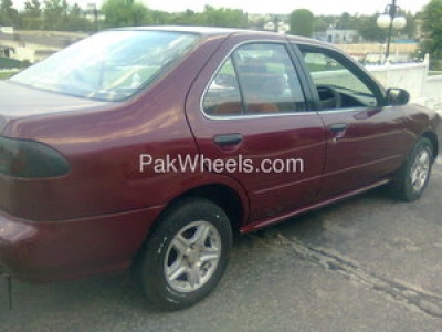 Nissan Sunny 1998