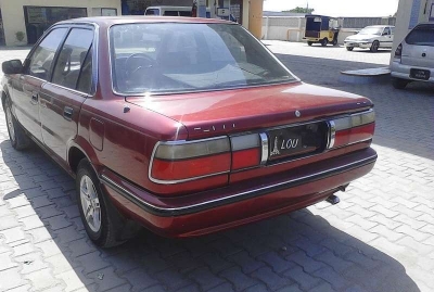 Toyota Corolla saloon a/t 1988