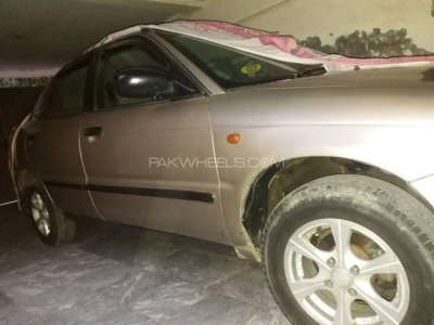 Suzuki Baleno jxr 2005