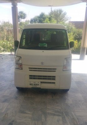 Suzuki Every 2012
