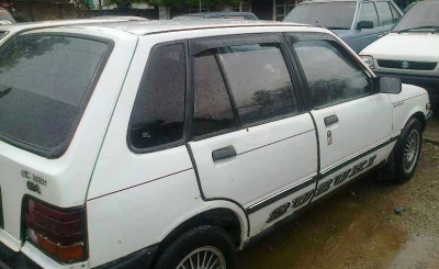Suzuki Khyber 1996