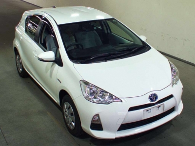 Toyota AQUA 2014