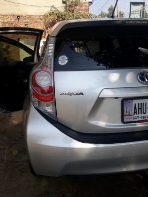 Toyota AQUA 2014