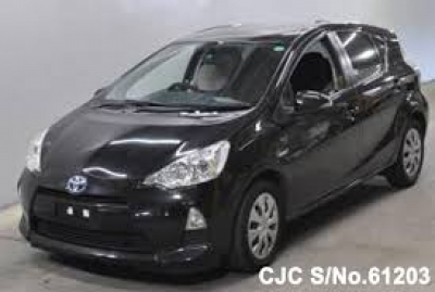 Toyota AQUA 2015