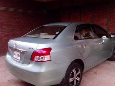 Toyota Belta 2006