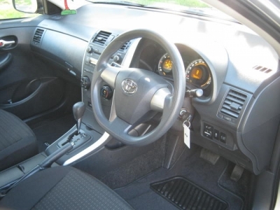Toyota Corolla gli 2012