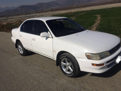 Toyota Corolla saloon a/t 1993