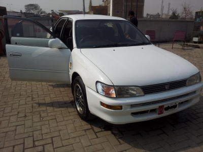 Toyota Corolla saloon a/t 1994
