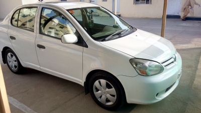 Toyota Platz 2004