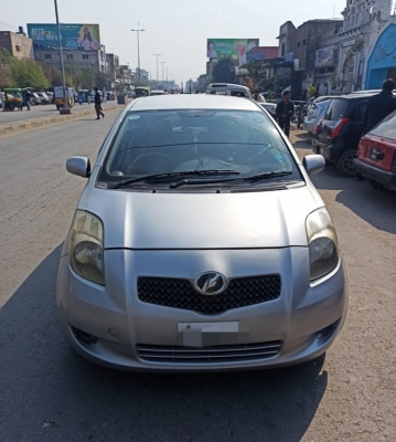 Toyota Vitz 2006