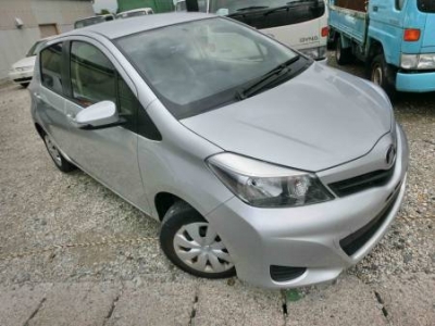Toyota Vitz 2012
